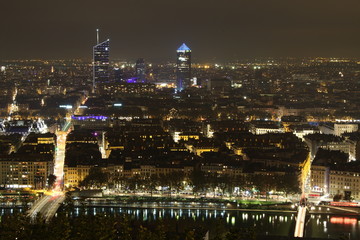 Naklejka premium Lyon by night
