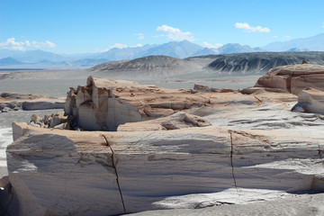  Tolar Grande campo de piedra Pomez