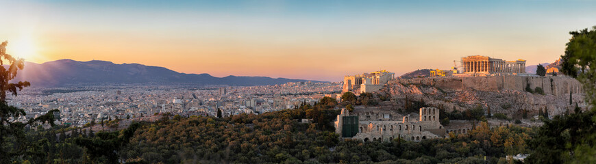 Panorama von der Akropolis und der Skyline von Athen bei Sonnenuntergang, Griechenland