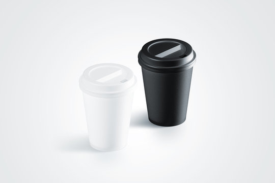 Blank black and white disposable paper cup with plastic lid mock up isolated, 3d rendering. Empty polystyrene coffee drinking mug mockup isometri view. Clear plain tea take away package
