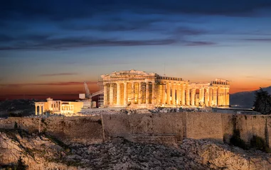 Poster Die Akropolis von Athen nach Sonnenuntergang, Griechenland © moofushi