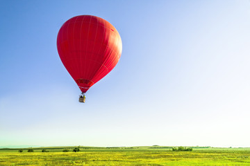 Naklejka premium Flying a balloon with hot air
