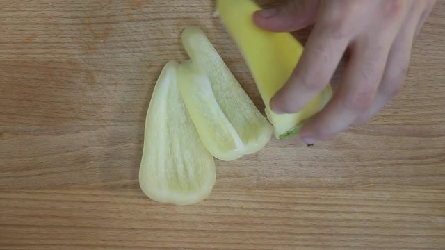 Cutting peper