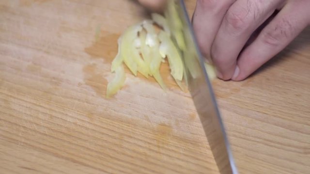 Chopping peper