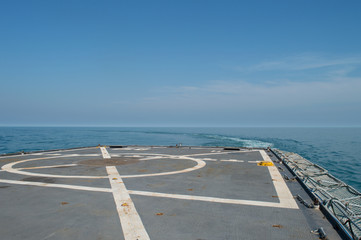 Warship helicopter flight deck © Gonzalo Solari