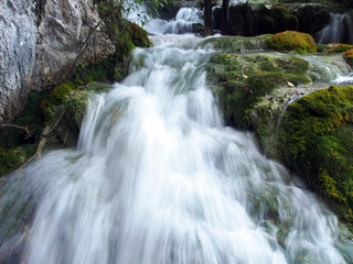 Kleiner Wasserfall