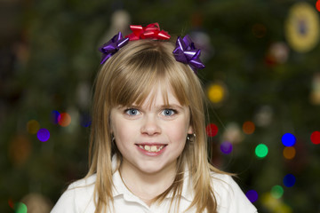 girl has a bow on her head