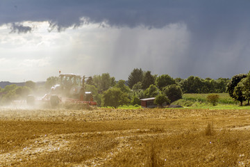 Fototapeta premium stormy farming scenery