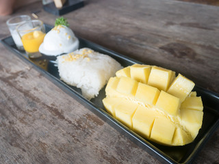 Mango sticky rice