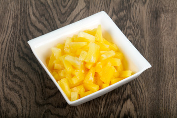 Canned pineapple
