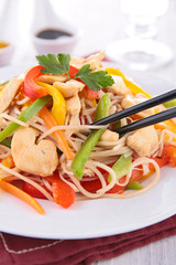 fried noodles with vegetable and chicken