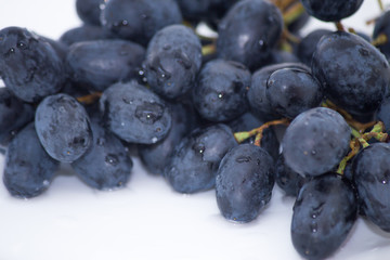 grapes white blue