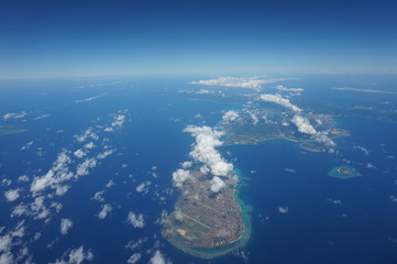 伊江島 上空