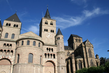 Fototapeta na wymiar Trier Cathedral with Church of Our Lady