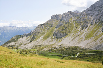Fototapeta na wymiar panorami alpini