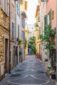 Picturesque small alleyway in Antibes, Cote d'Azur, France