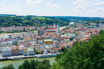 Fototapeta na wymiar aerial of Passau cathedral at danube river