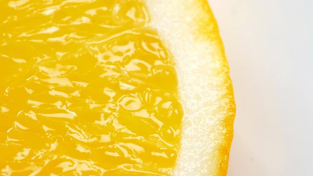 Orange - Geschnittene frische Orangen - 4K und Full HD