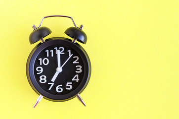 Alarm clock with six o'clock