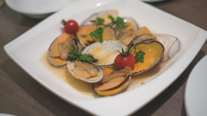 Fried Clams With Tomatoes