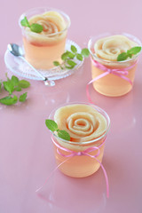 桃のコンポートゼリー