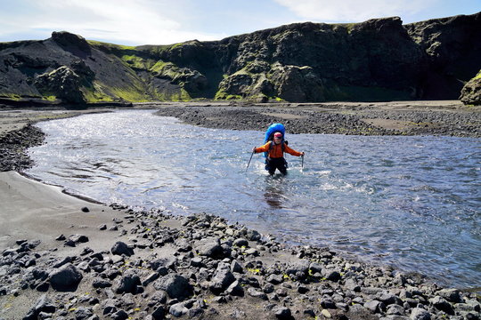 Trekking mit Flussquerung auf Island
