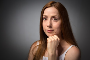 Naklejka premium Portrait of young girl