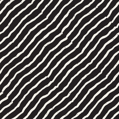 Hand drawn style seamless pattern. Abstract geometric tiling background in black and white. Vector doodle line lattice