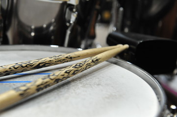  tamburi strumenti e a percussione