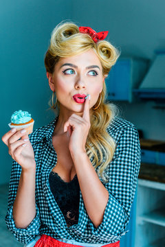 pin up girl with cupcake