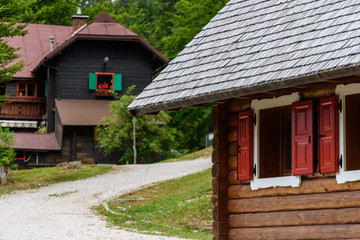 Fototapeta na wymiar Mountain hut in the woods