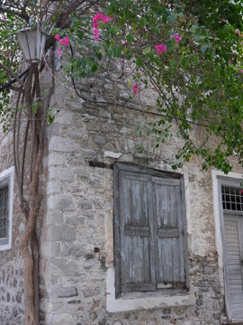 Dans les rues d'Epidaure - Gr&egrave;ce