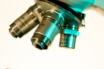 Lenses and microscope eyepieces for scientific research