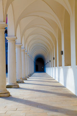 Arcade, Colonnade gallery