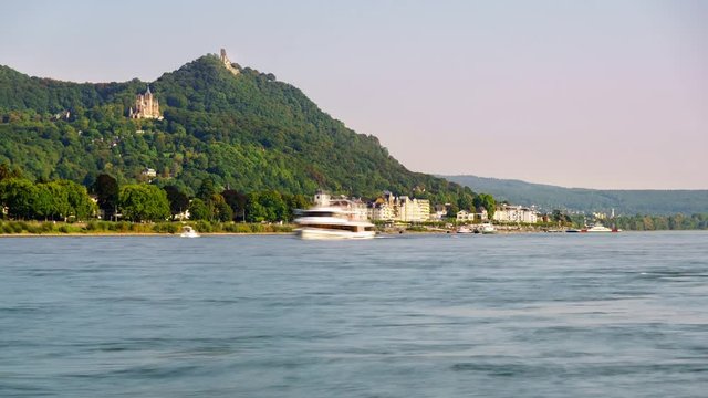 Abendsonne am Drachenfels