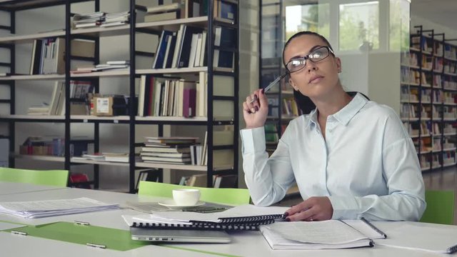 Young critic in the workplace