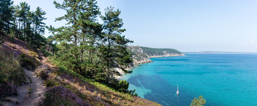 L'&icirc;le Vierge ou Pointe de Saint-Hernot, Crozon