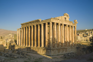 Fantástico templo de Baco, ruínas de Baalbek, Líbano - obrazy, fototapety, plakaty