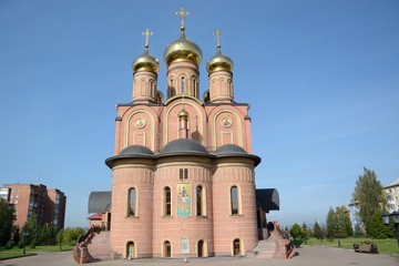 Fototapeta na wymiar the temple Church, церковь