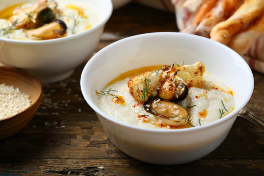 Cream soup with sea foods