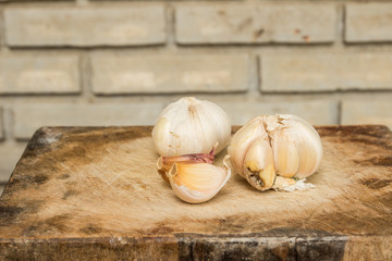 dried garlic have fungus.