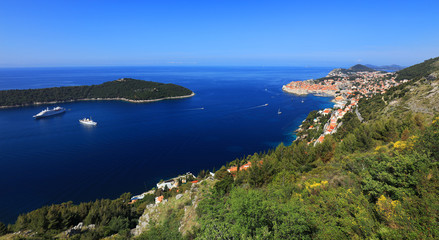 Fototapeta na wymiar Beautiful romantic old town of Dubrovnik, Croatia,Europe