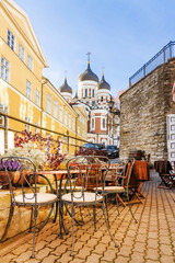 Streets of old Tallinn, Estonia - obrazy, fototapety, plakaty