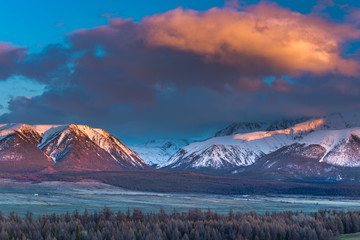 The sleeping golden cloud
