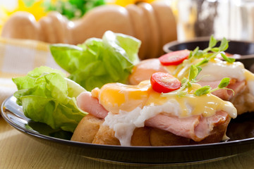 Eggs Benedict