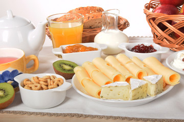 White and yellow cheese with green pepper