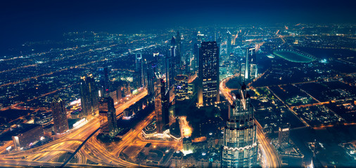 Fototapeta na wymiar Panoramic view of Dubai city