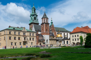 Fototapeta na wymiar Wawel - fortified architectural complex