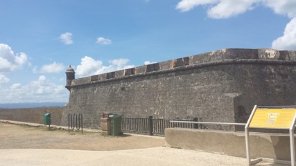 angulo del lado de la fortaleza