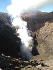 Active volcano creater. Mountain Bromo, Jawa. Volcán Bromo. Java, Indonesia.
